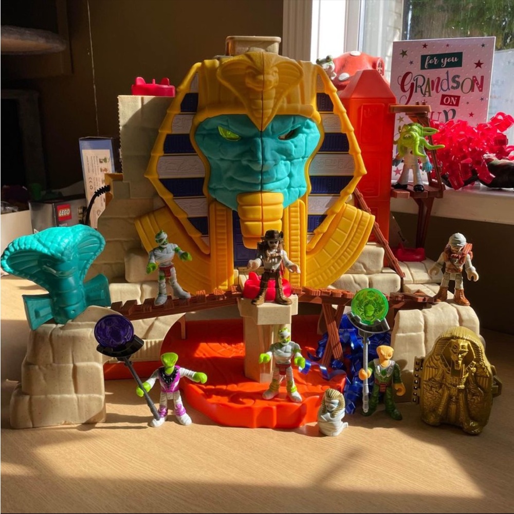 Fisher Price Imaginext Serpent Strike Pyramid Egyptian Playset & Figures Lot